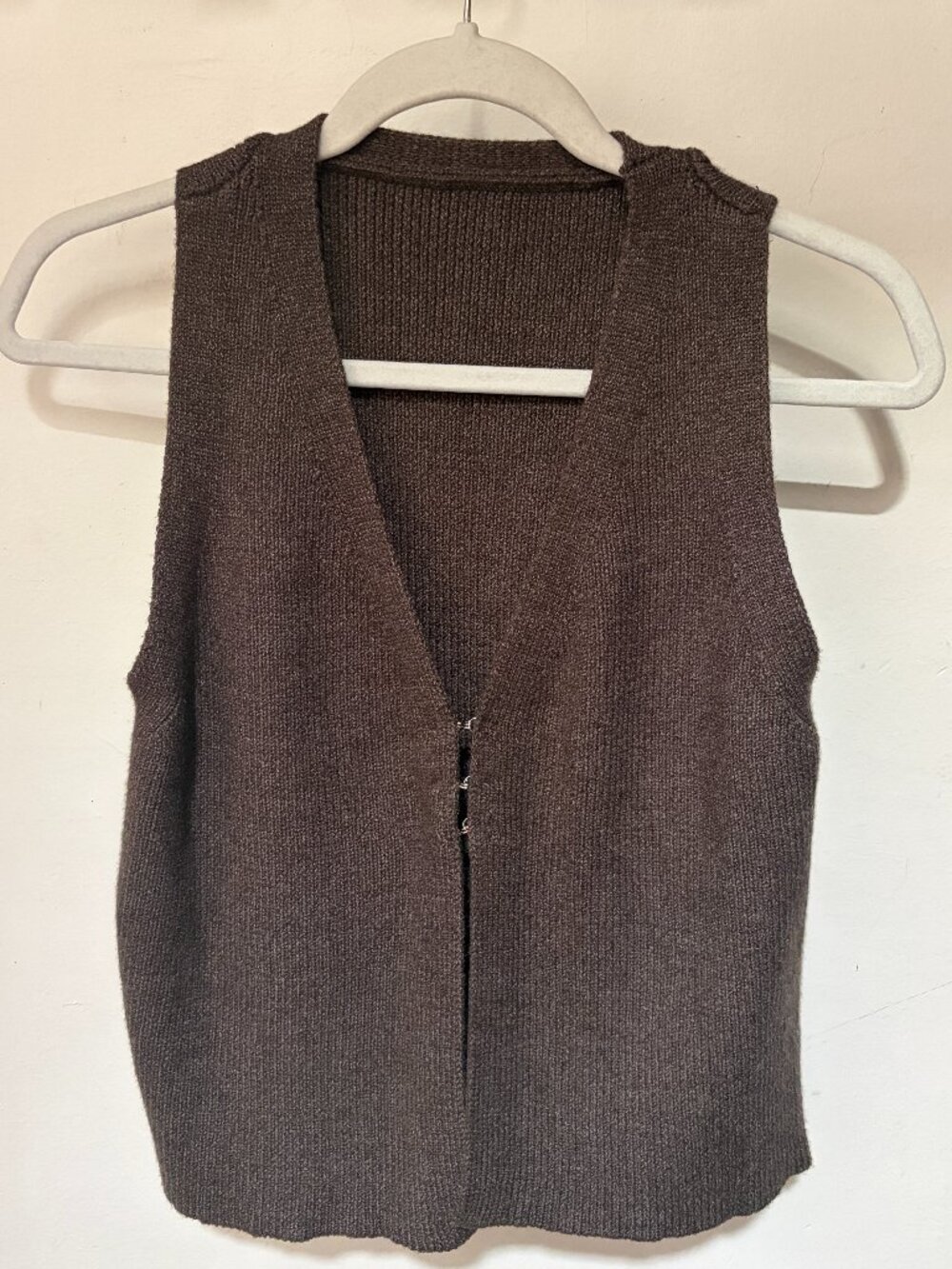 Brown Knit Sweater Vest | V-Neck Minimalist Layering Piece | Women's Size S/M